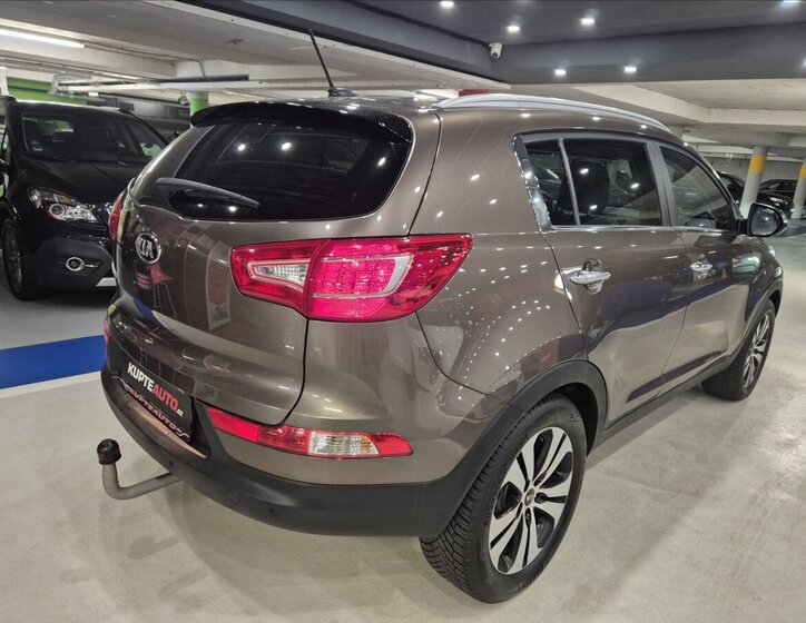 KIA Sportage SUV / Terénní 2,0 l 120 kw