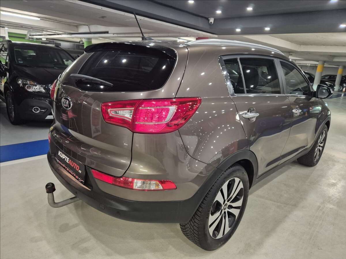 KIA Sportage SUV / Terénní 2,0 l 120 kw