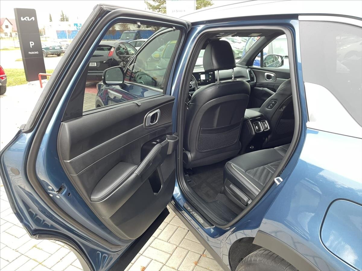 KIA Sorento SUV / Terénní 2,2 l 142 kw