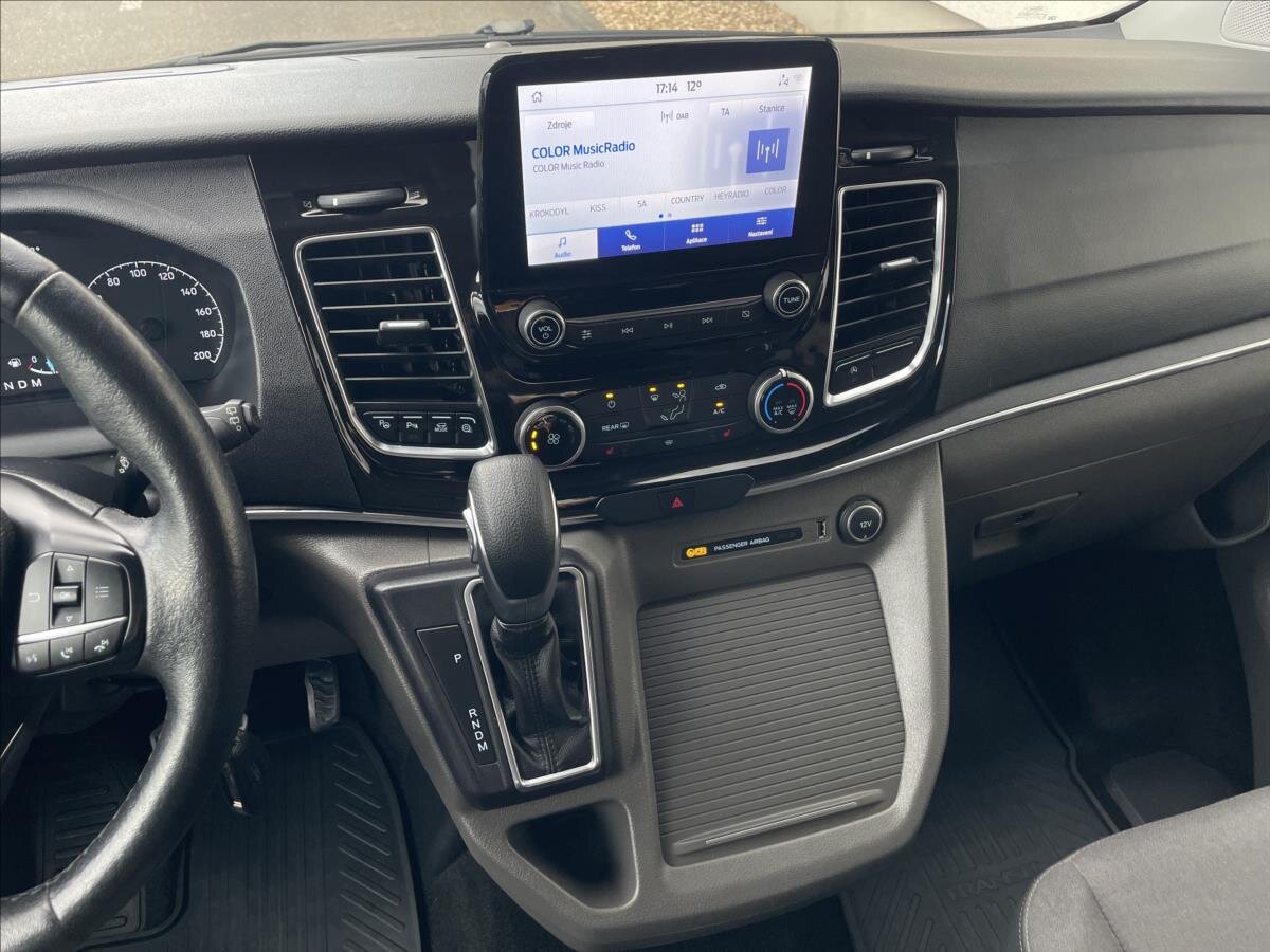 Ford Tourneo Custom MPV 2,0 l 136 kw