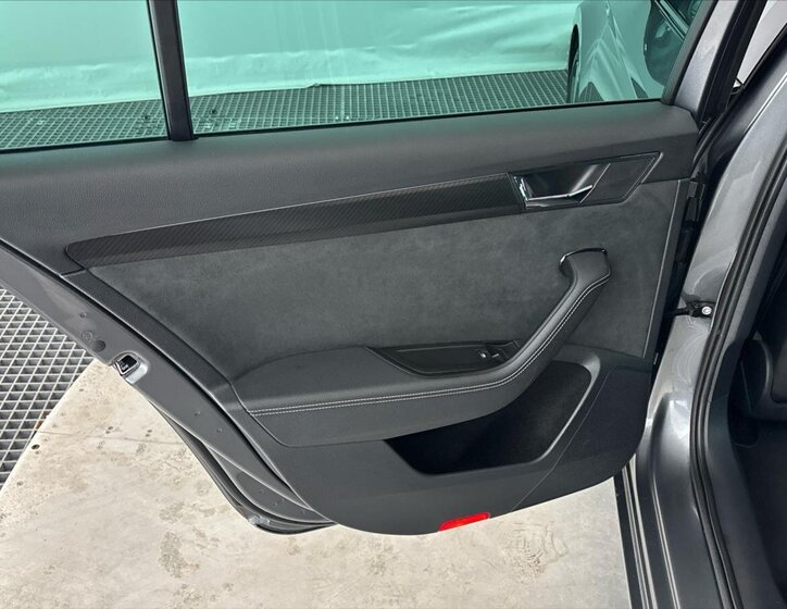 Škoda Superb Kombi 2,0 l 140 kw