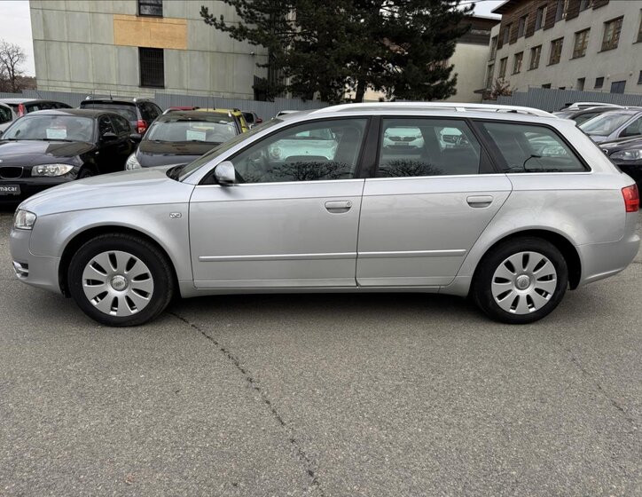 Audi A4 Kombi 2,0 l 103 kw