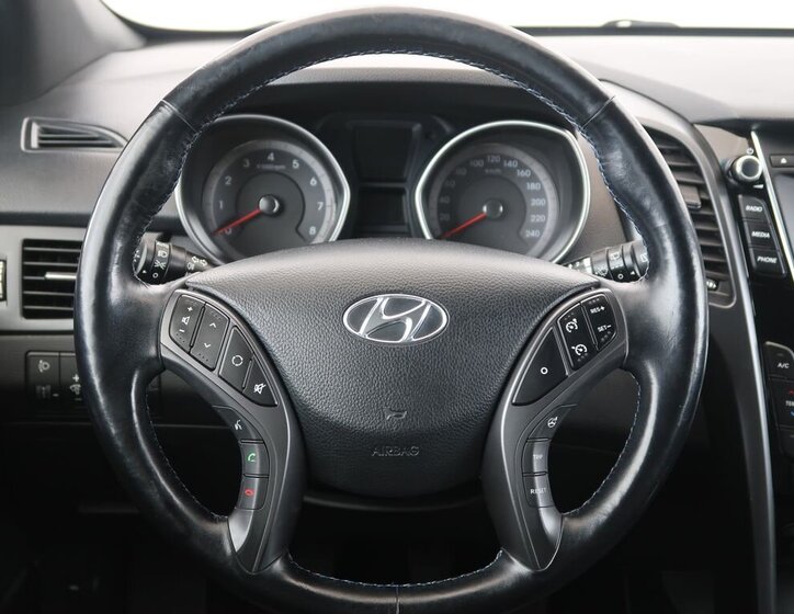 Hyundai i30 Kombi 1,6 l 99 kw