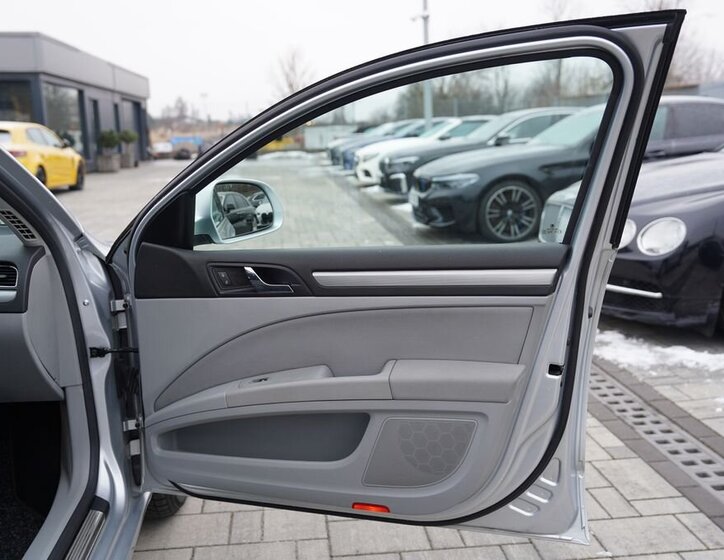 Škoda Superb Sedan 1,8 l 118 kw