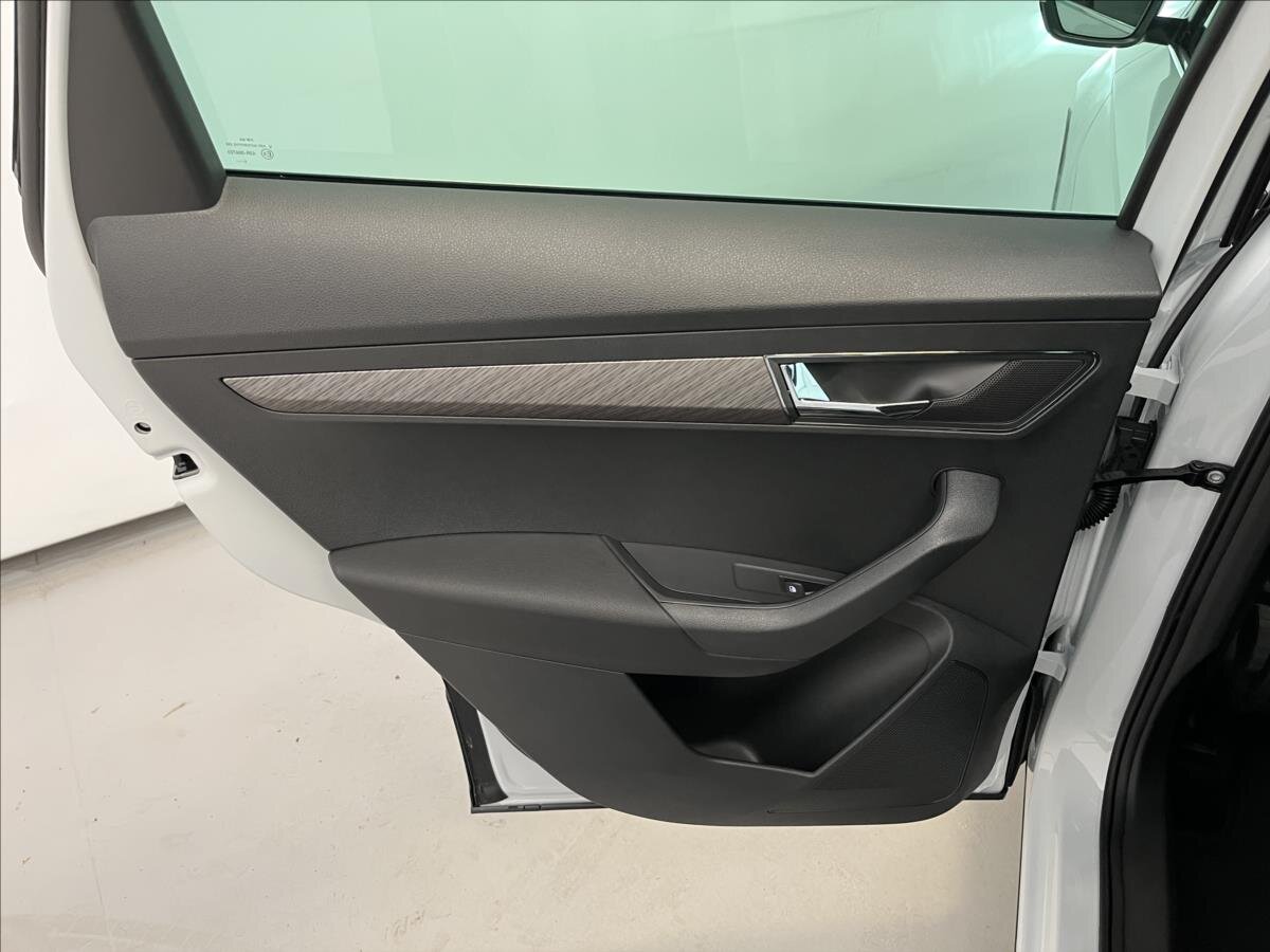 Škoda Karoq SUV 1,5 l 110 kw