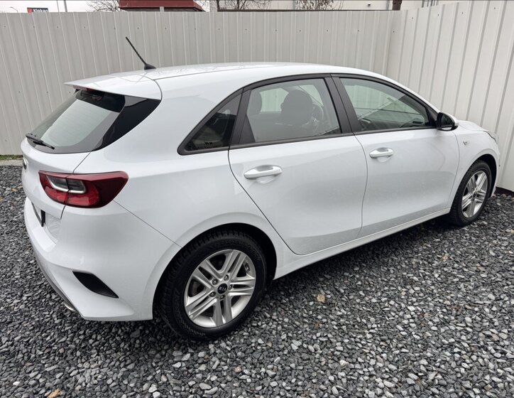 KIA Ceed Hatchback 1,4 l 73 kw