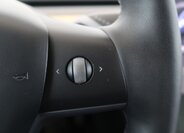 Tesla Model Y SUV 0,0 378 kw