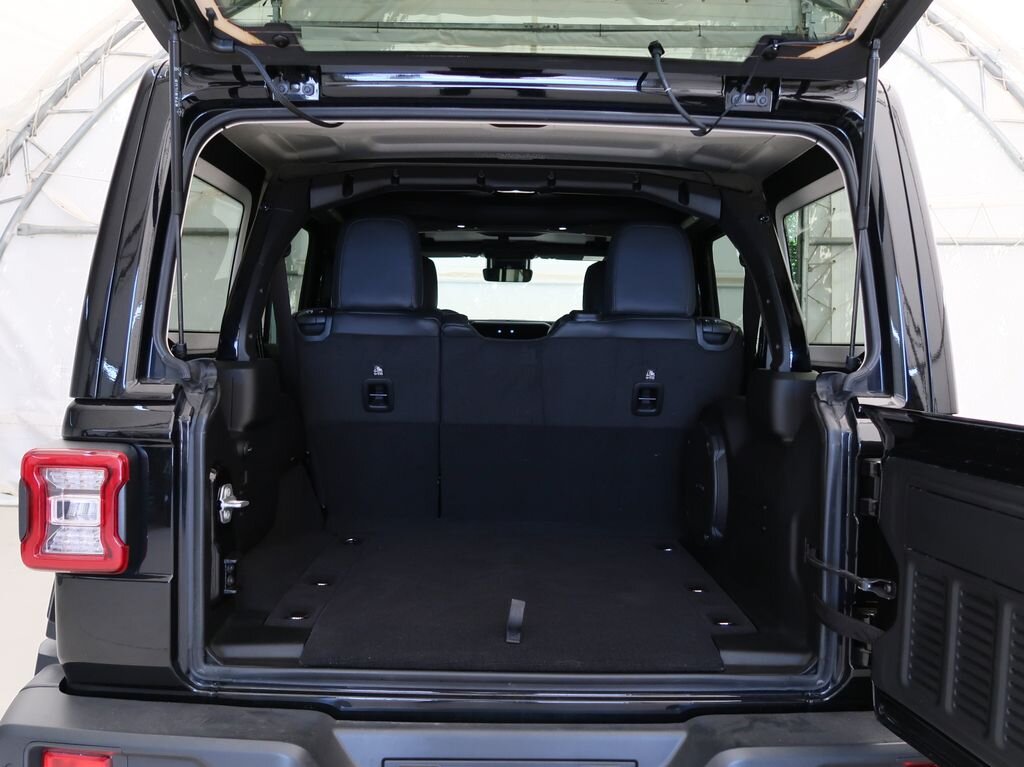 Jeep Wrangler SUV / Terénní 2,0 l 200 kw