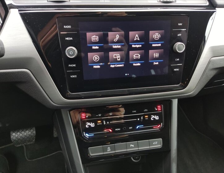 Volkswagen Touran MPV 1,5 l 110 kw