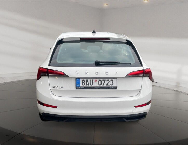 Škoda Scala 5