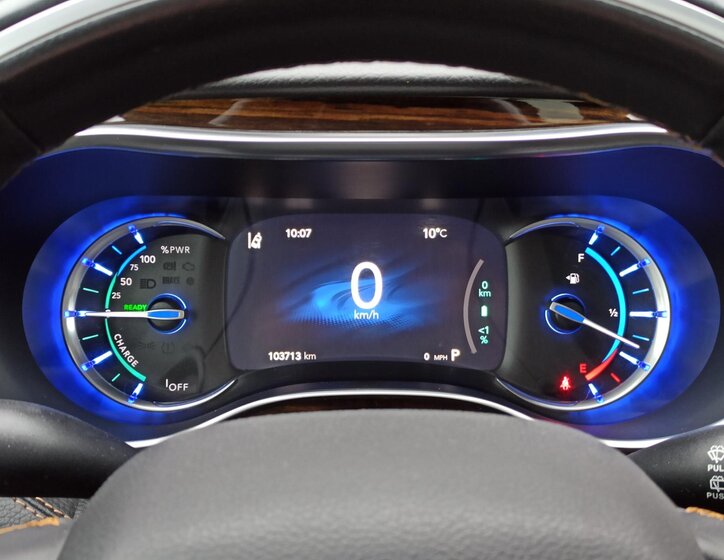 Chrysler Pacifica 22