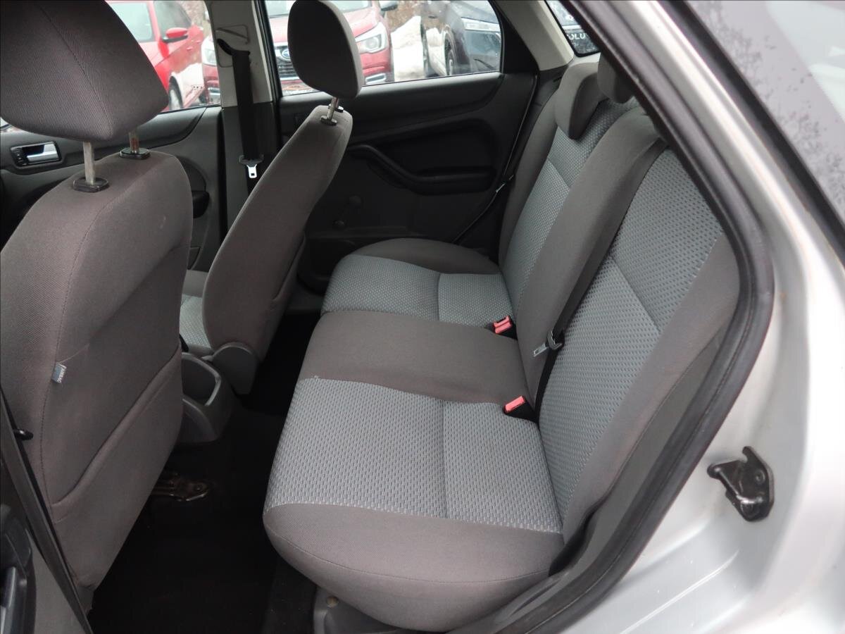 Ford Focus Hatchback 1,6 l 74 kw