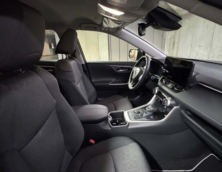 Toyota RAV4 SUV 2,5 l 163 kw