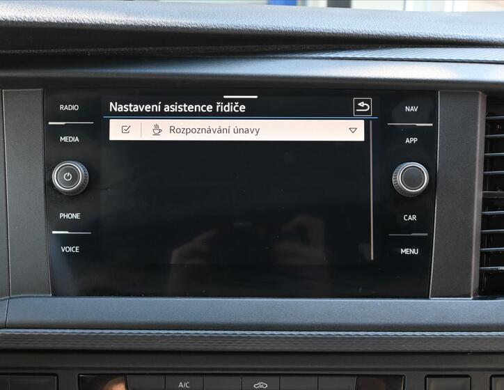 Volkswagen Transporter 18