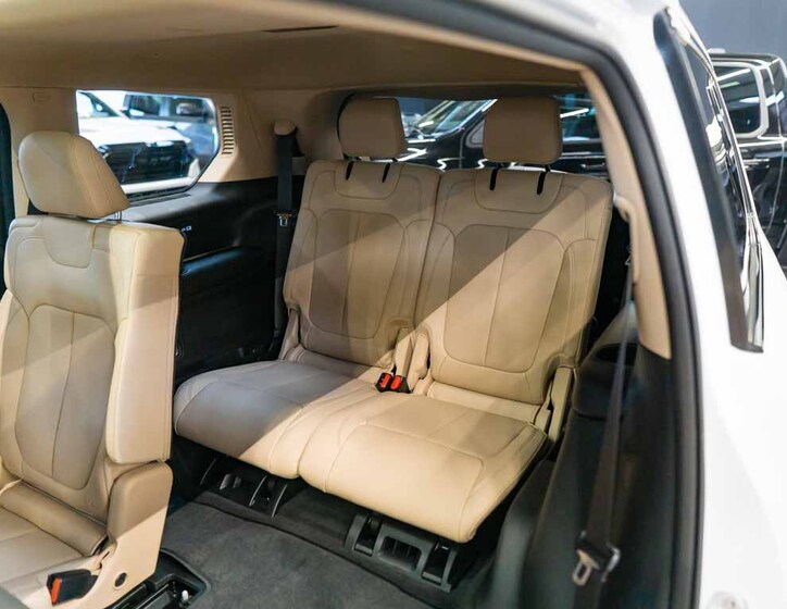 Jeep Grand Cherokee 36