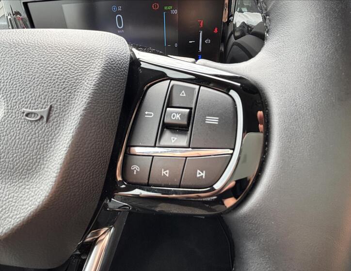 Ford Tourneo Custom 25