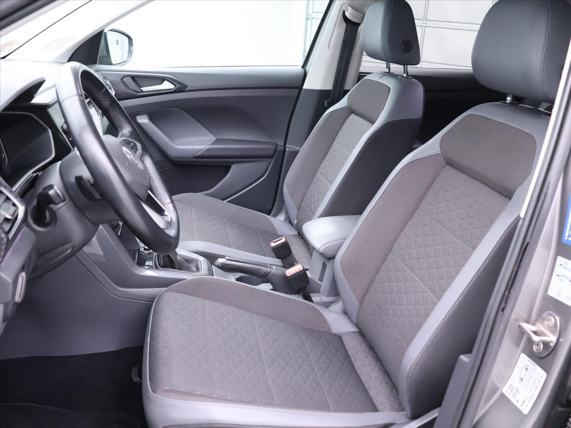 Volkswagen T-Cross SUV / Terénní 999,0 85 kw