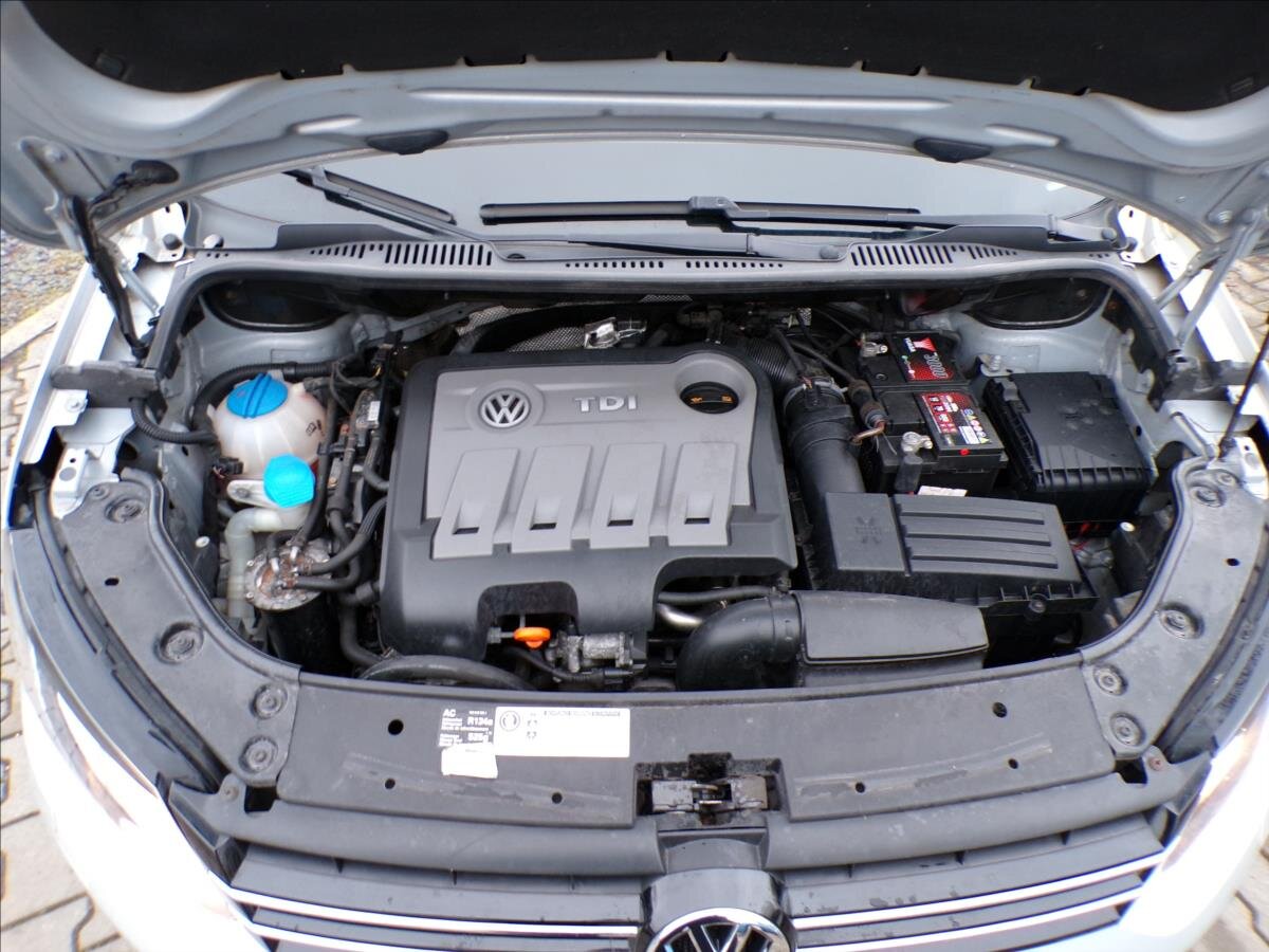 Volkswagen Touran Kombi 2,0 l 103 kw