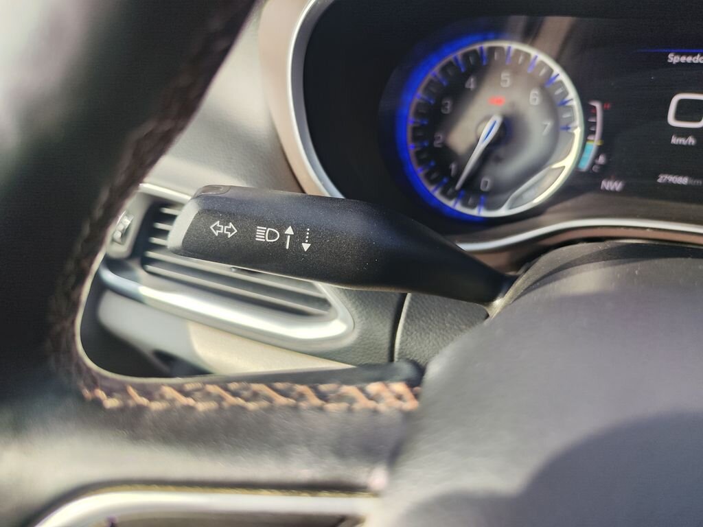 Chrysler Pacifica MPV 3,6 l 214 kw