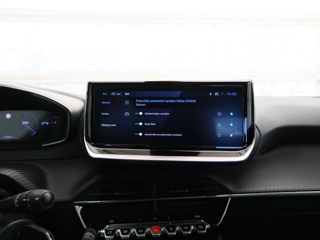 Peugeot 2008 SUV / Terénní 1,2 l 74 kw