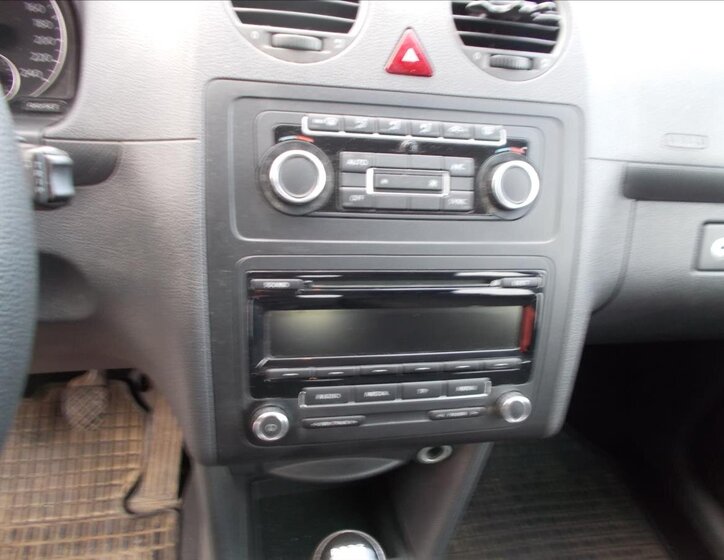 Volkswagen Caddy Kombi 1,6 l 75 kw