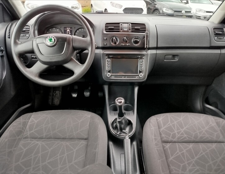 Škoda Fabia 16