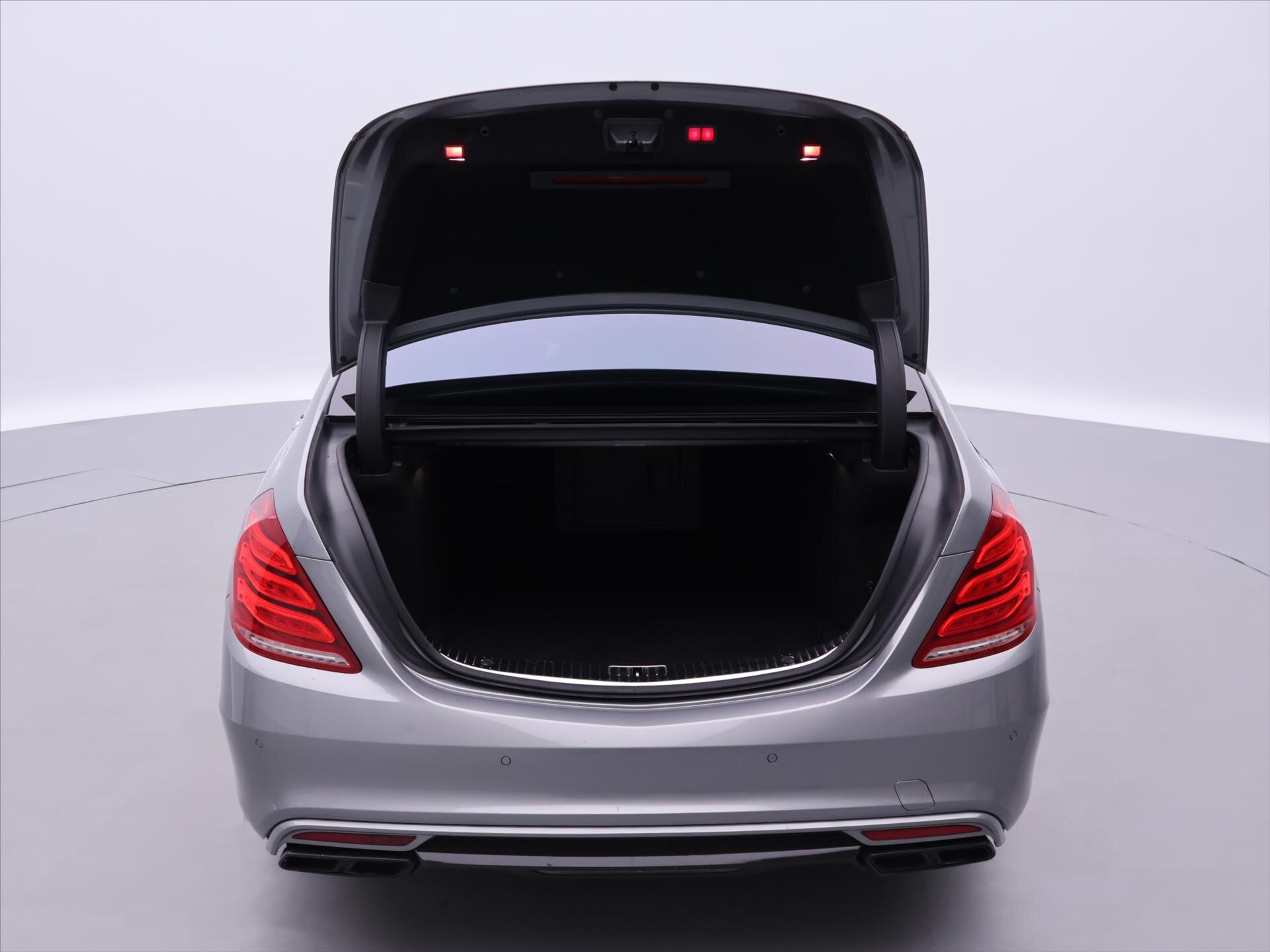 Mercedes-Benz Třídy S Sedan 4,7 l 335 kw