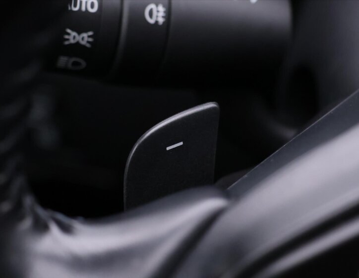 Mazda 6 Sedan / Limuzína 2,5 l 141 kw