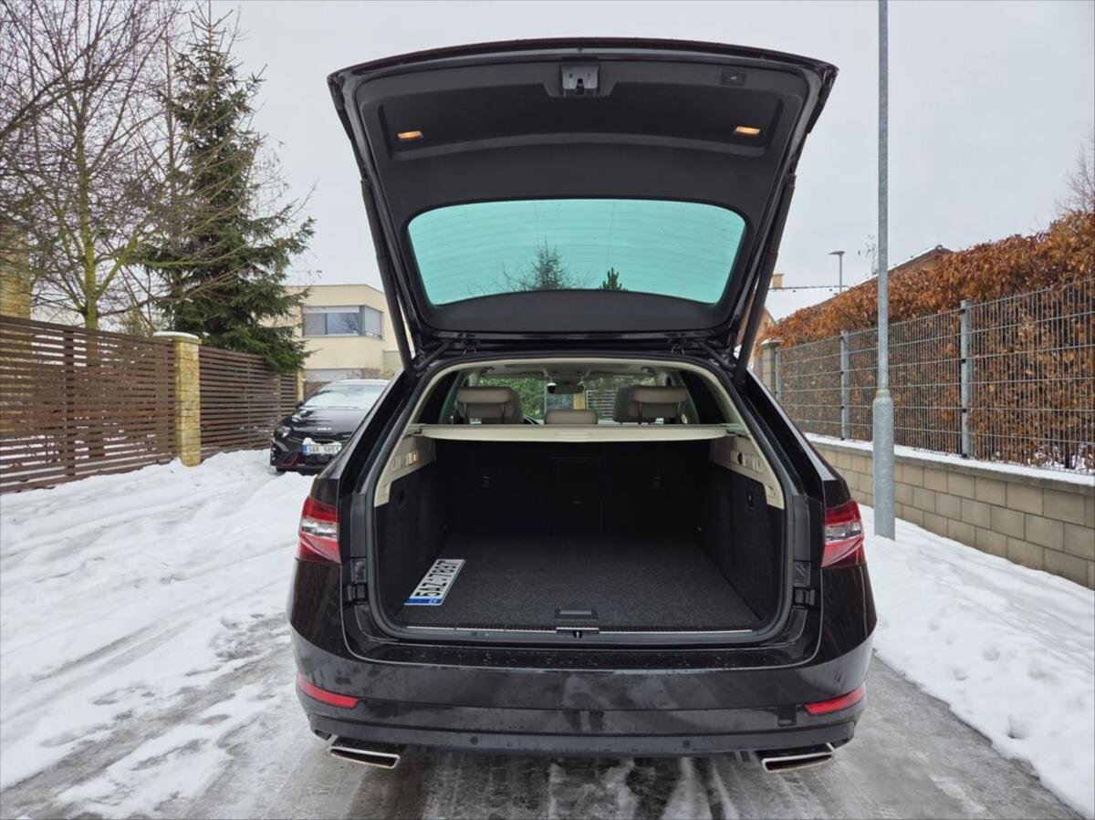 Škoda Superb Kombi 2,0 l 206 kw