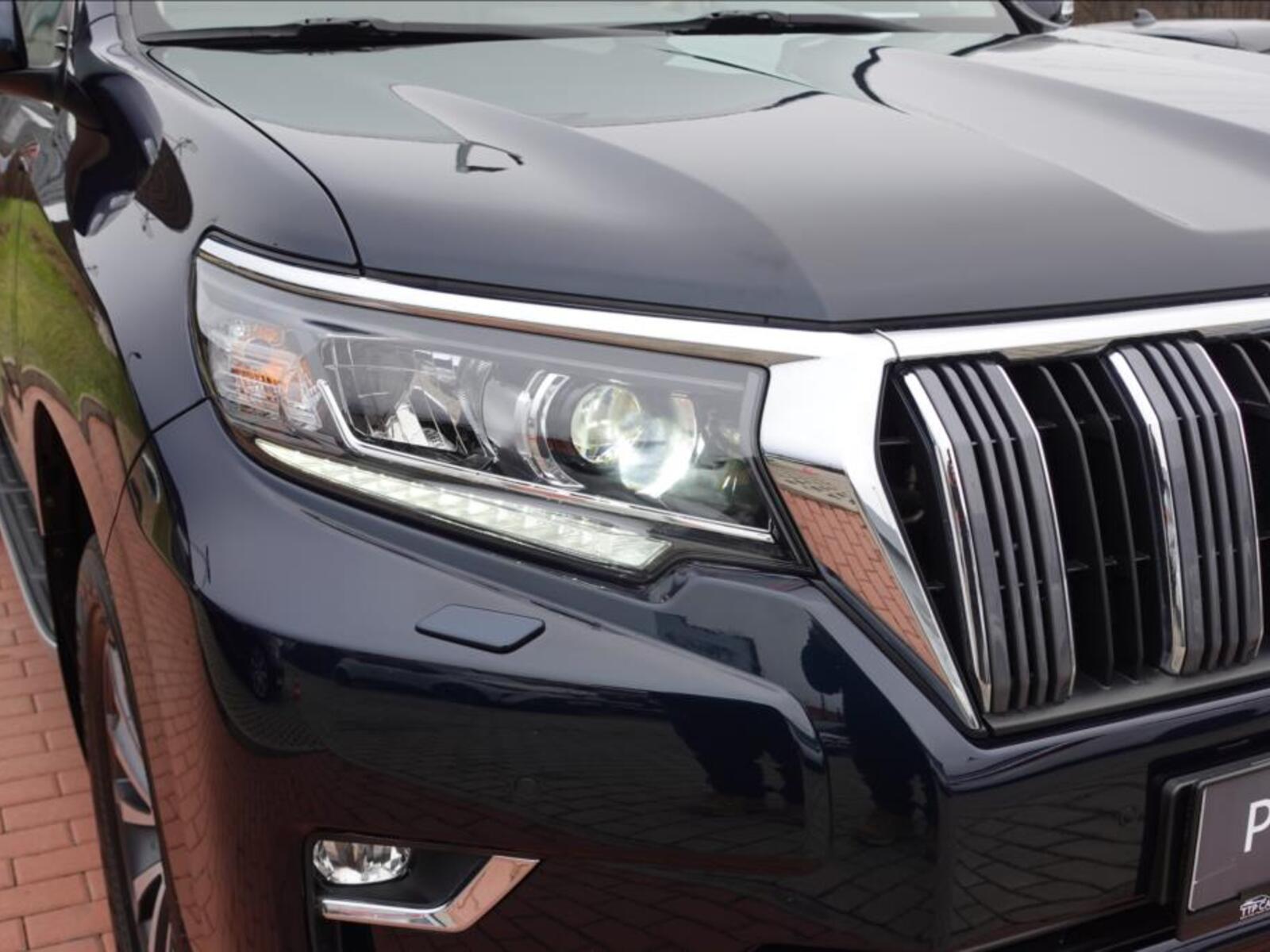 Toyota Land Cruiser 39