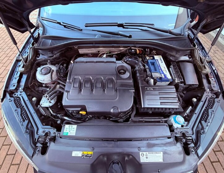 Škoda Superb Sedan / Limuzína 2,0 l 140 kw