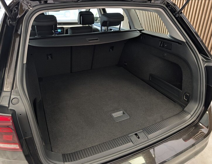 Volkswagen Passat Kombi 2,0 l 140 kw