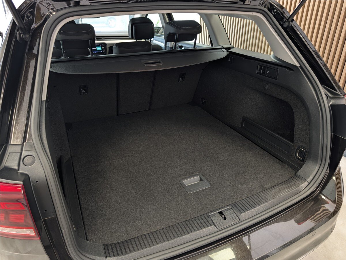 Volkswagen Passat Kombi 2,0 l 140 kw