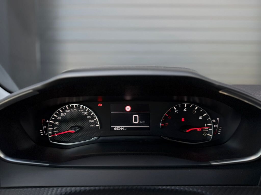 Peugeot 208 Hatchback 1,2 l 74 kw