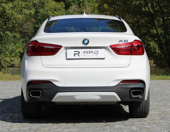 BMW X6 9