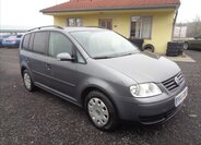 Volkswagen Touran 1