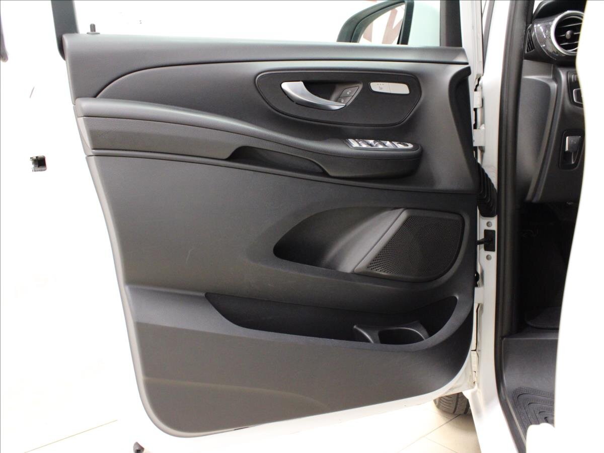 Mercedes-Benz Třídy V Kombi 2,1 l 120 kw