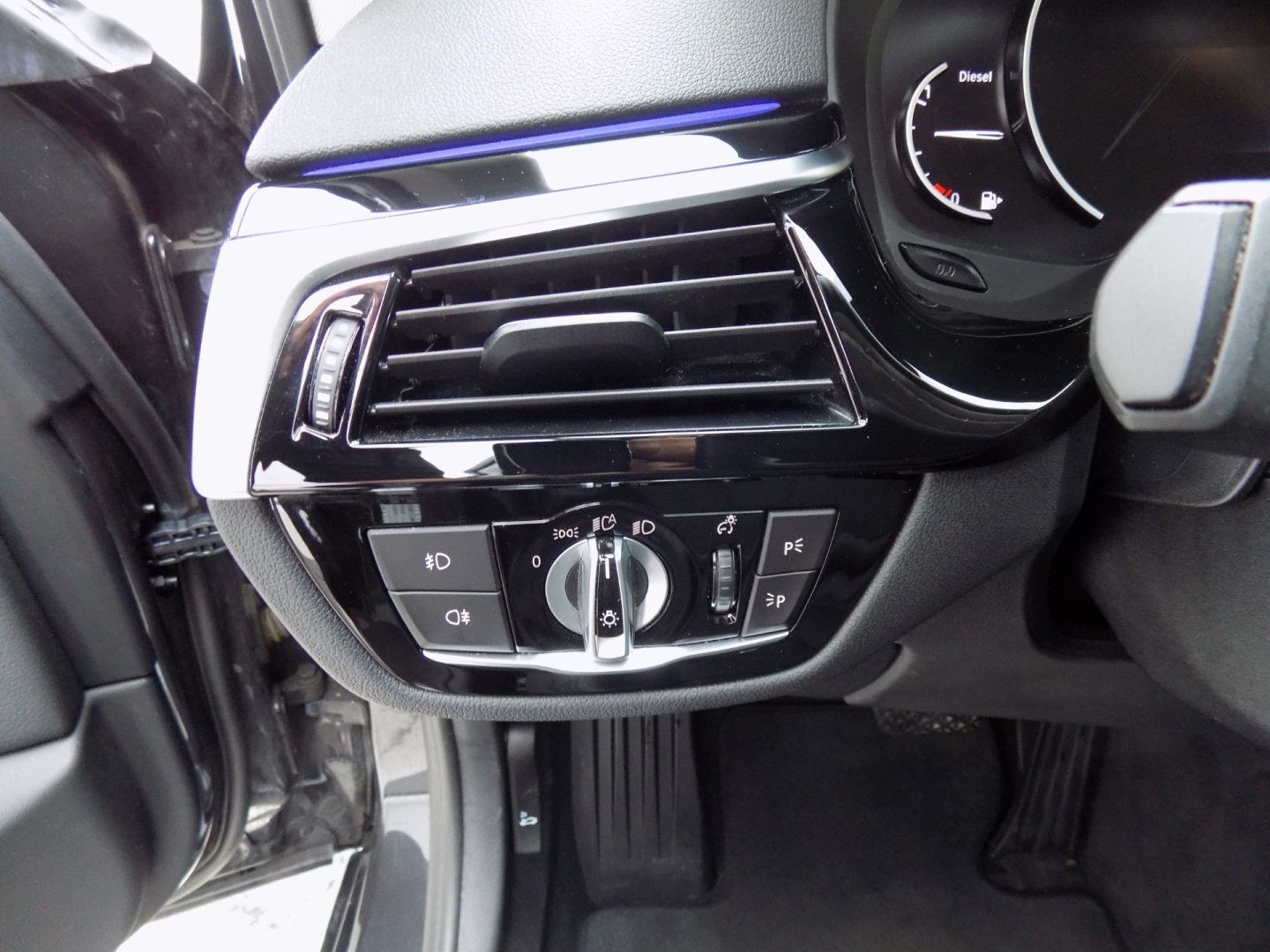 BMW Řada 5 Kombi 3,0 l 195 kw