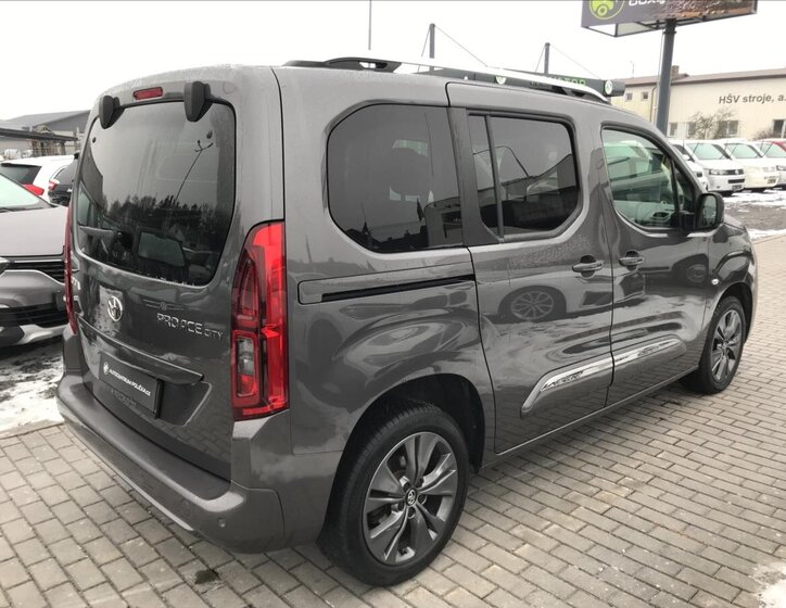 Toyota ProAce City Verso Kombi 1,5 l 96 kw