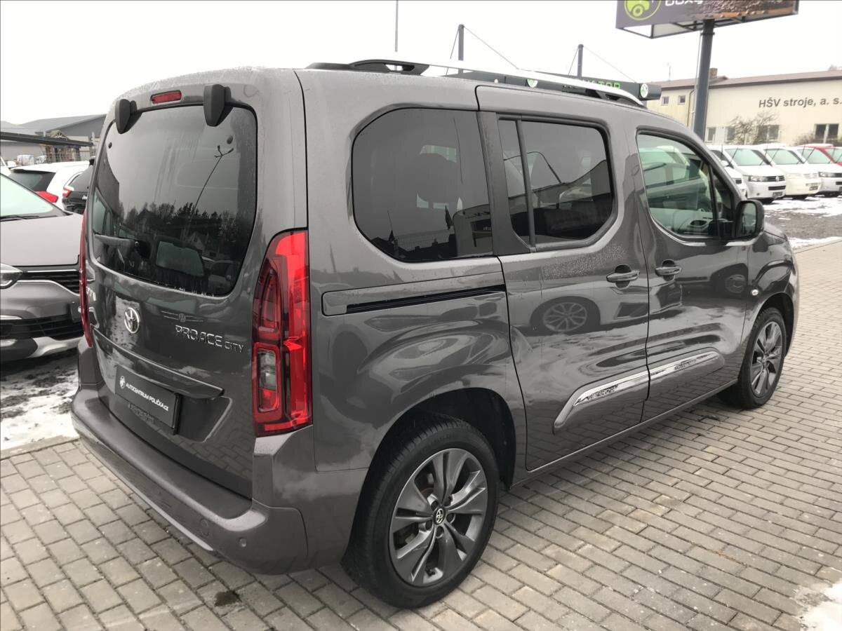 Toyota ProAce City Verso Kombi 1,5 l 96 kw