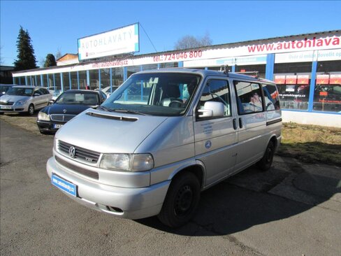 Volkswagen Caravelle Kombi 2,5 l 75 kw