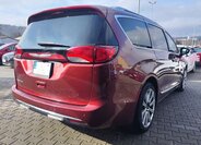 Chrysler Pacifica MPV 3,6 l 214 kw