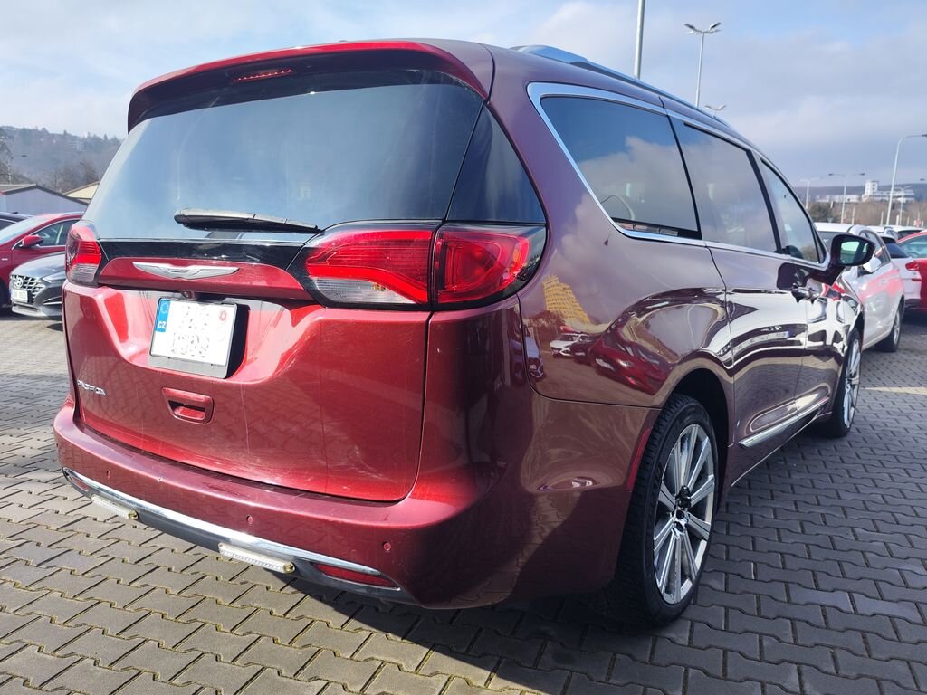 Chrysler Pacifica MPV 3,6 l 214 kw