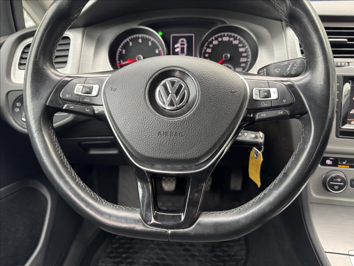 Volkswagen Golf Hatchback 1,2 l 63 kw