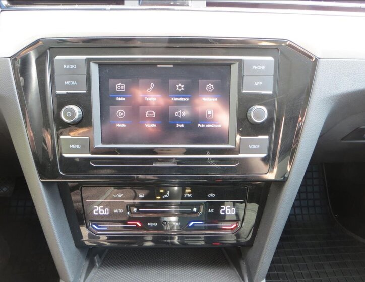 Volkswagen Passat Liftback 1,5 l 110 kw