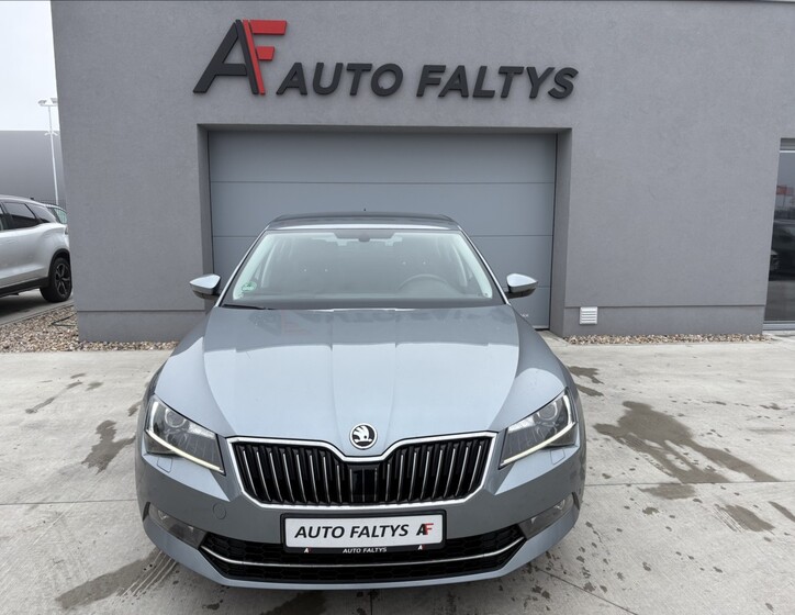 Škoda Superb 2