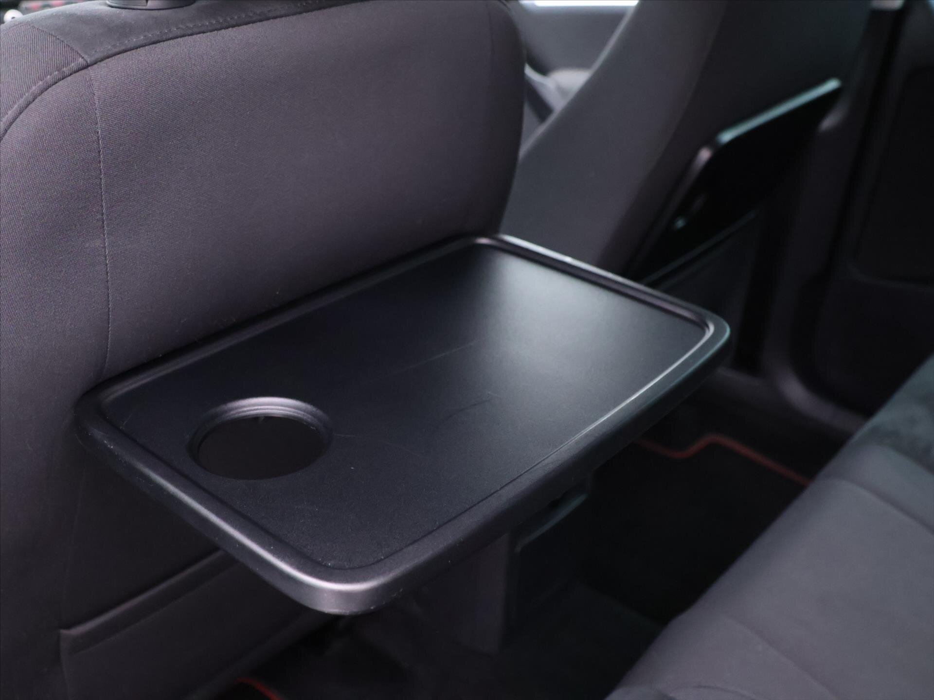 Volkswagen Tiguan SUV / Terénní 2,0 l 132 kw