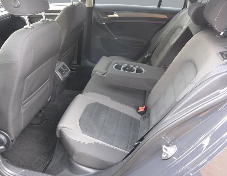 Volkswagen Golf Kombi 2,0 l 110 kw