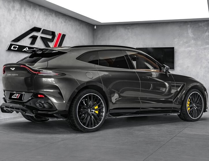 Aston Martin Ostatní SUV 4,0 l 520 kw