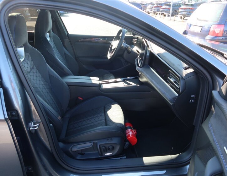 Volkswagen Passat Kombi 1,5 l 130 kw